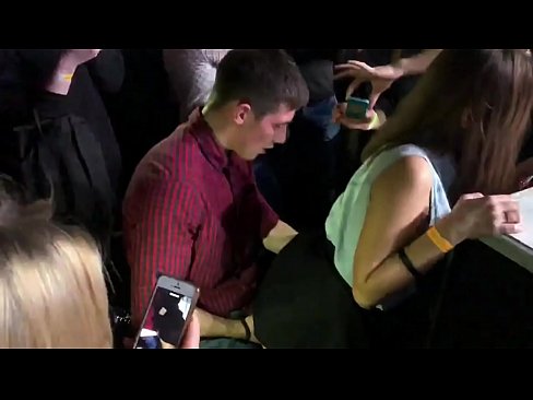 ❤️ Tõeline seks vene ööklubis. 18-aastane vene tüdruk anusesse ja tuppe keppimine ööklubis ️ Porno at et.niceporn.ru ❌